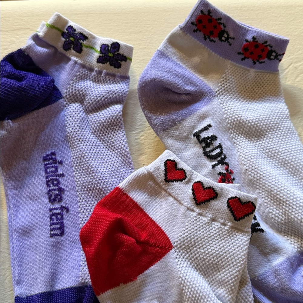 9 Pair of Women’s Cycling Socks, Size Medium, Colorful Patterns - Picture 4 of 8